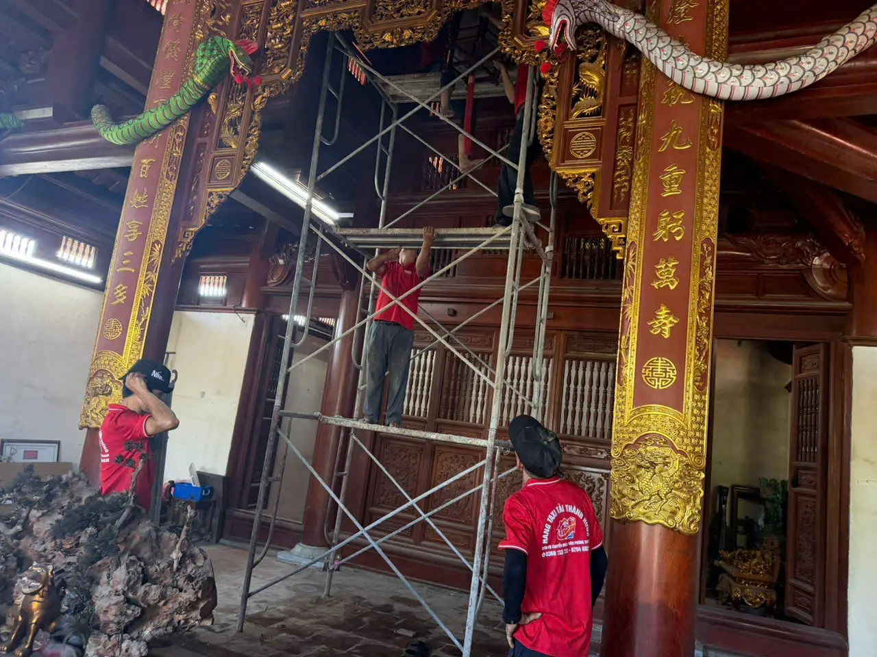 Tháo dỡ cổng